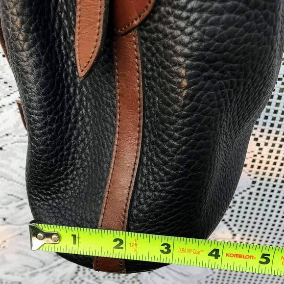 Vintage Dooney and Bourke bag - Picture 3 of 9